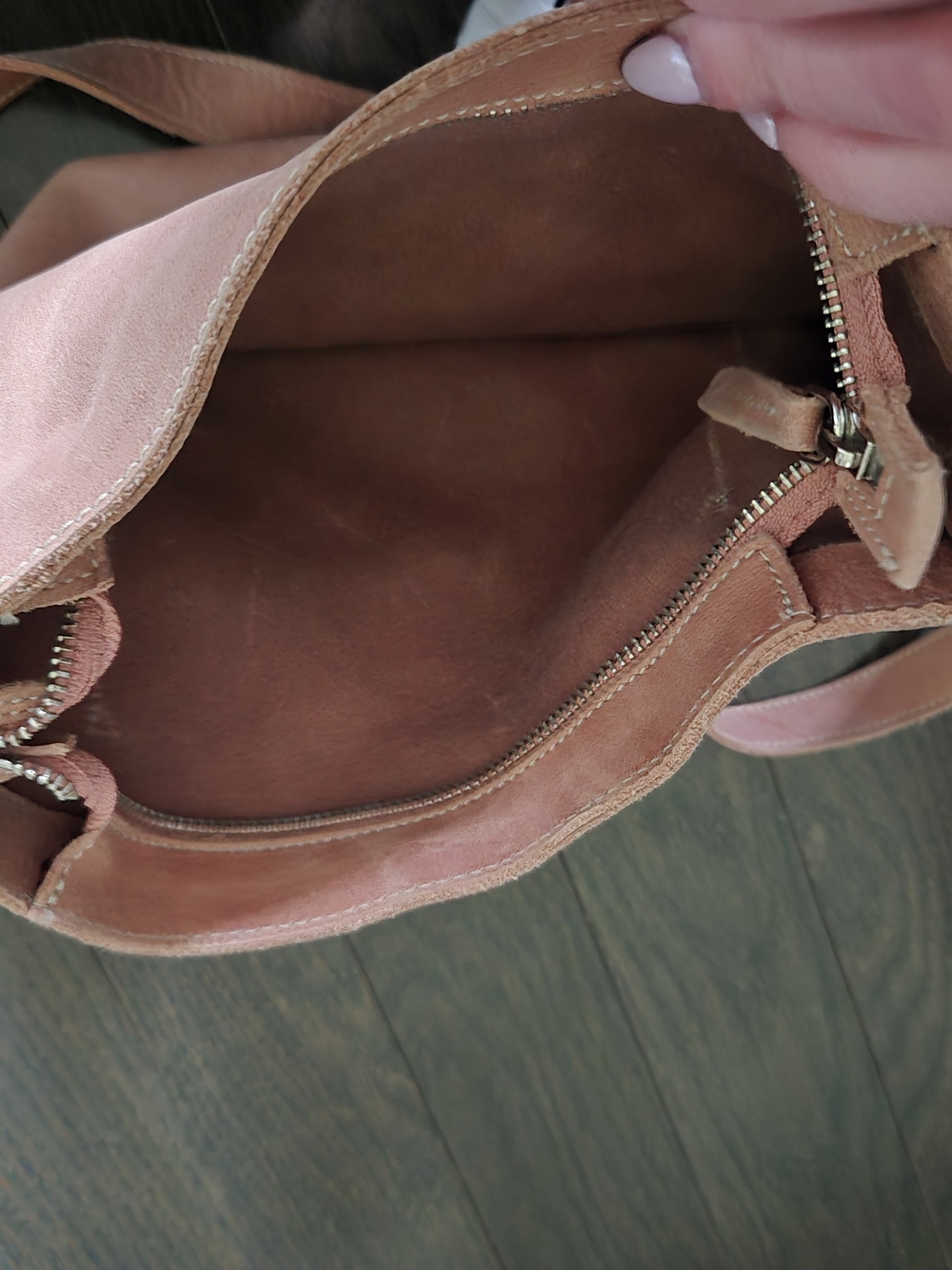 Roots Pink Leather Bucket Crossbody Bag - Picture 4 of 9